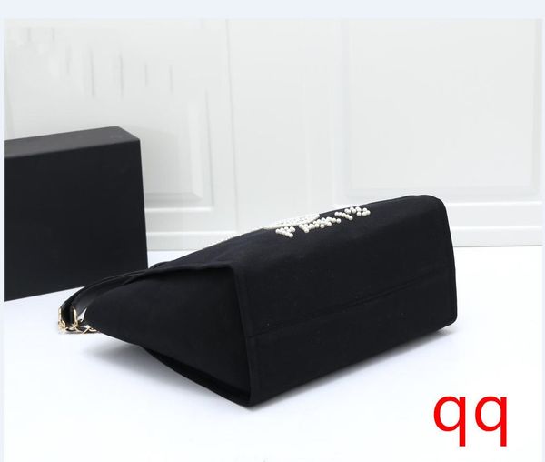 fashion handbags female bags woman sac large capacity rank new pearl retro special model urban style 2020 trend
fashion handbags female bags woman sac large capacity rank new pearl retro special model urban style 2020 trend