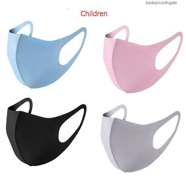 anti cover ice dust face mouth black mask pm2.5 respirator dustproof anti-bacterial washab 3b1q
anti cover ice dust face mouth black mask pm2.5 respirator dustproof anti-bacterial washab 3b1q