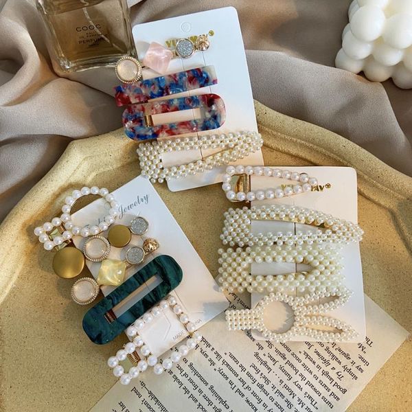 hair accessories 2021 fashion pearl imitation beads clip for women elegant korean design snap barrettes hairpin
hair accessories 2021 fashion pearl imitation beads clip for women elegant korean design snap barrettes hairpin