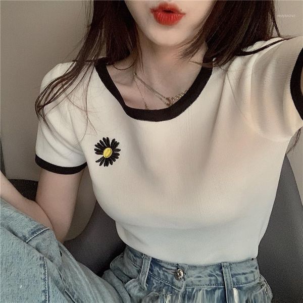embroideried daisy flower tee women o-neck knitted cropped t-shirts girls full sleeve thin tshirt crop for female1, White
embroideried daisy flower tee women o-neck knitted cropped t-shirts girls full sleeve thin tshirt crop for female1, White