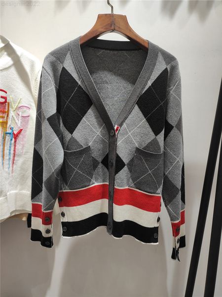 long sleeve women cardigan jumper knit cashmere button embroidery panelled v-neck jacquard pocket sweater, White;black
long sleeve women cardigan jumper knit cashmere button embroidery panelled v-neck jacquard pocket sweater, White;black