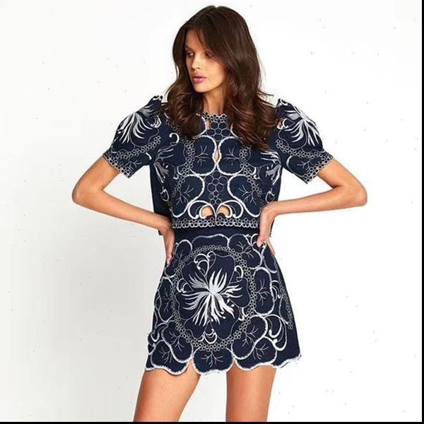 runway two piece set women floral embroidery summer cropped high waist zipper vintage shorts set blue matching set b193, Gray
runway two piece set women floral embroidery summer cropped high waist zipper vintage shorts set blue matching set b193, Gray