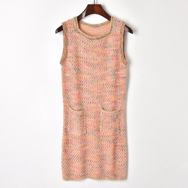 2020 новый летний квадратный воротник женские карманы вязаный свитер платья мини без рукавов танковое платье для девушек a24, Black;gray 
2020 новый летний квадратный воротник женские карманы вязаный свитер платья мини без рукавов танковое платье для девушек a24, Black;gray