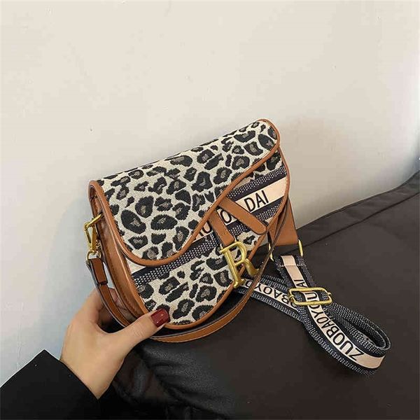 83% off wholesale sale autumn winter new fashion saddle bag armpit women's versatile single shoulder messenger bag
83% off wholesale sale autumn winter new fashion saddle bag armpit women's versatile single shoulder messenger bag