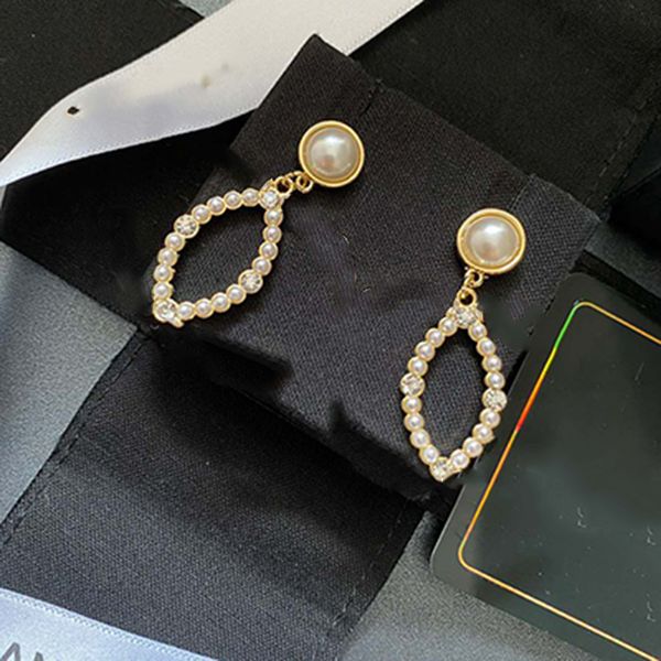 2021 promotion price women's designer earrings c letter brand diamond earrings 925 silver needle l-00, Golden;silver
2021 promotion price women's designer earrings c letter brand diamond earrings 925 silver needle l-00, Golden;silver