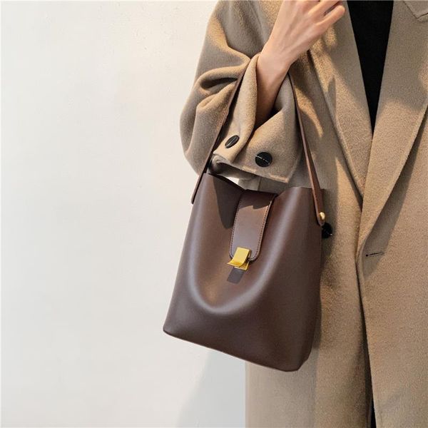shoulder bags women bucket bag 2021 quality designer pu leather girl's handbag fashion temperament simple ladies crossbody black
shoulder bags women bucket bag 2021 quality designer pu leather girl's handbag fashion temperament simple ladies crossbody black