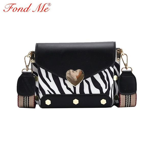 new fashion twist lock chain small square bag shoulder messenger bag
new fashion twist lock chain small square bag shoulder messenger bag