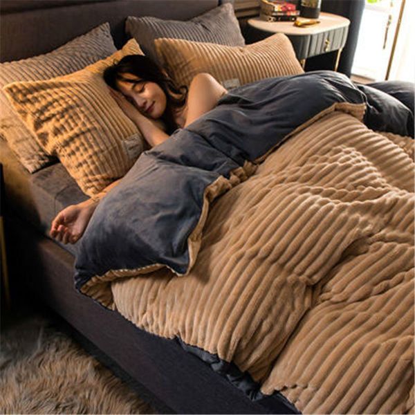magic velvet quilt duvet cover bedding set 4pcs simple luxury winter warm thickened snow fleece solid colors gray yellow1
magic velvet quilt duvet cover bedding set 4pcs simple luxury winter warm thickened snow fleece solid colors gray yellow1