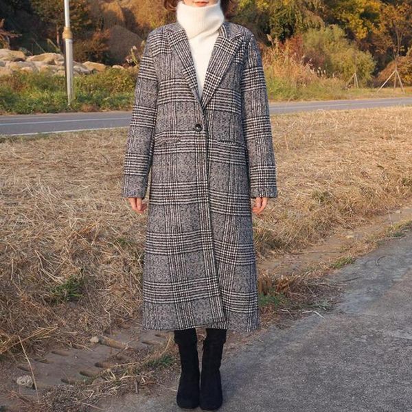 2020 new fashion women's wool plaid coat single button long woolen coat slim type female winter wool jackets female outwear, Black
2020 new fashion women's wool plaid coat single button long woolen coat slim type female winter wool jackets female outwear, Black