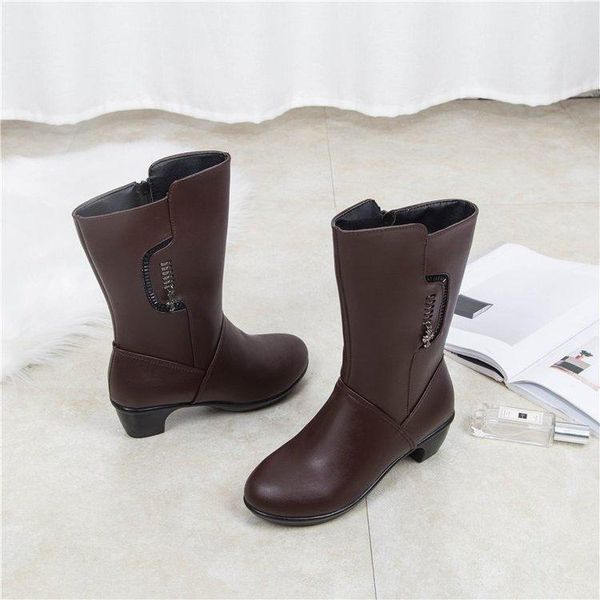 2021 new rubber boots for women black pu leather 2021 women's shoes mid-calf boots non slip design spring winter shoes
2021 new rubber boots for women black pu leather 2021 women's shoes mid-calf boots non slip design spring winter shoes