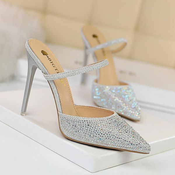 sandals 2021 color diamond women's shoes with thin heel and shallow pointed perforated rhinestone high, Black
sandals 2021 color diamond women's shoes with thin heel and shallow pointed perforated rhinestone high, Black