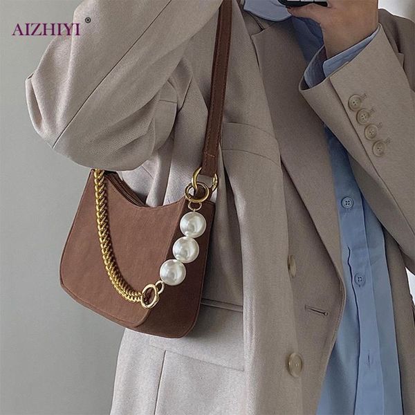 shoulder bags french pearl chain underarm bag retro women velvet messenger purse clutches
shoulder bags french pearl chain underarm bag retro women velvet messenger purse clutches