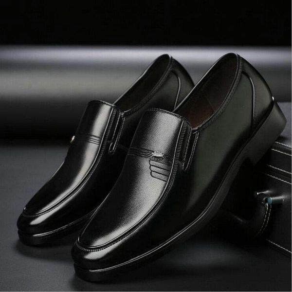 2020 men's leather shoes black round head dress shoes men business oxford dad large size c21-82
2020 men's leather shoes black round head dress shoes men business oxford dad large size c21-82