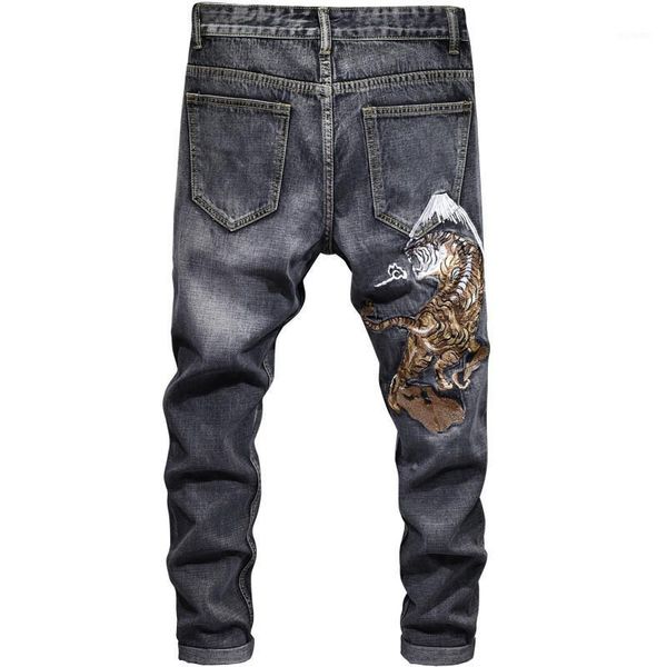 moruancle men casual classic embroidered jeans pants straight fit denim trousers with embroidery plus size 29-40 black1, Blue
moruancle men casual classic embroidered jeans pants straight fit denim trousers with embroidery plus size 29-40 black1, Blue