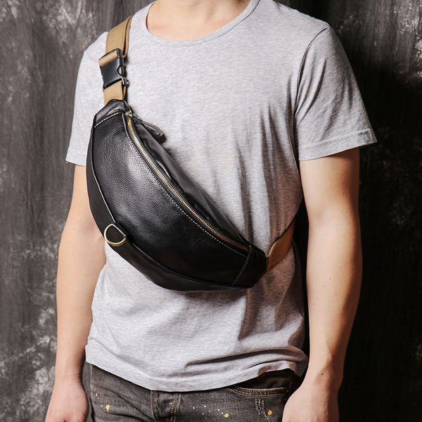 2020 male messenger casual shoulder bag, upper layer leather breast bag. yrbr, Black;red
2020 male messenger casual shoulder bag, upper layer leather breast bag. yrbr, Black;red