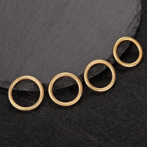 plated qiaolanxuan sand gold with net red ancient method inherits the male and female lovers' ring, Silver
plated qiaolanxuan sand gold with net red ancient method inherits the male and female lovers' ring, Silver