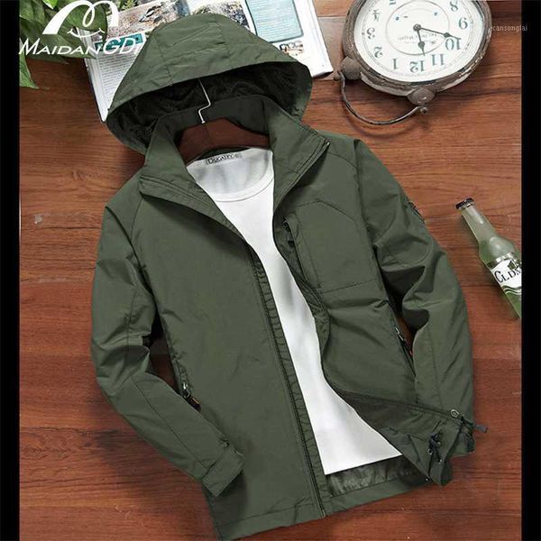 maidangdi 2020 autumn the new thin men's large size outdoor windproof movement casual windbreaker coat detachable cap jacket1, Tan;black
maidangdi 2020 autumn the new thin men's large size outdoor windproof movement casual windbreaker coat detachable cap jacket1, Tan;black