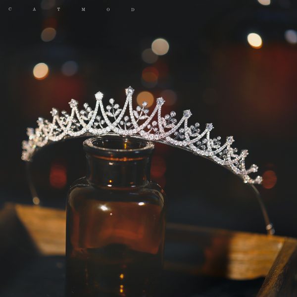 2020 new korean small exquisite high-end crown bridal princess wedding dress headdress and makeup ps, Silver 
2020 new korean small exquisite high-end crown bridal princess wedding dress headdress and makeup ps, Silver