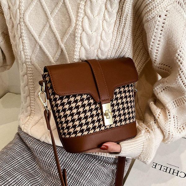 bucket small bag 2021 new trendy retro houndstooth messenger bag simple and versatile female shoulder 
bucket small bag 2021 new trendy retro houndstooth messenger bag simple and versatile female shoulder