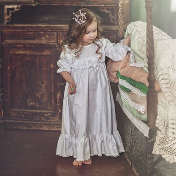 baby girl spring autumn palace vintage princess white cotton parent-child nightdress pajamas long dress 201104, Blue;red
baby girl spring autumn palace vintage princess white cotton parent-child nightdress pajamas long dress 201104, Blue;red