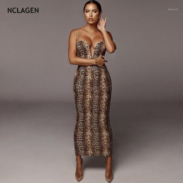 casual dresses nclagen 2021 spring ladies serpentine print low chest hip package oversized dress women backless spaghetti strap dresses, Black;gray
casual dresses nclagen 2021 spring ladies serpentine print low chest hip package oversized dress women backless spaghetti strap dresses, Black;gray