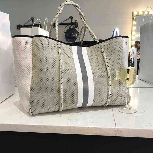 shopping bags sunny beach grand sac bandoulire en composite pour femmes amricaines de luxe noprne lger s main voyage quotidiens 220303
shopping bags sunny beach grand sac bandoulire en composite pour femmes amricaines de luxe noprne lger s main voyage quotidiens 220303