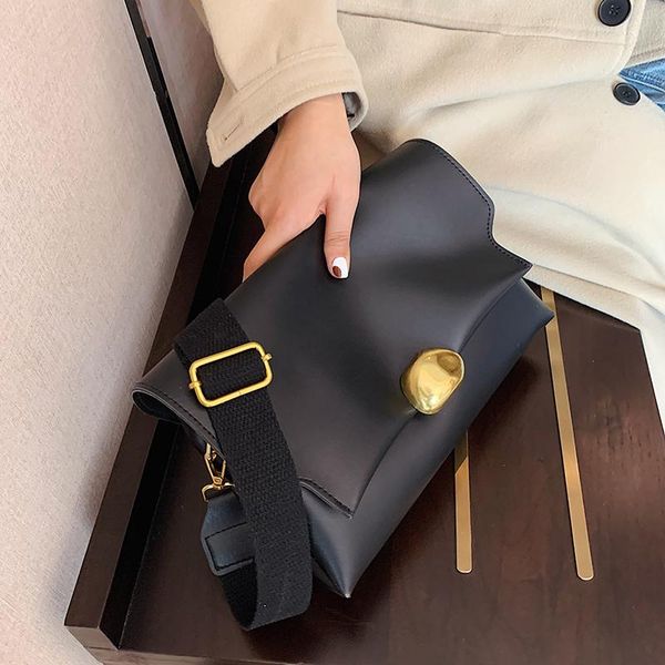senior sense retro bag women's large capacity 2021 autumn and winter new fashion versatile atmosphere broadband shoulder cross-body bag
senior sense retro bag women's large capacity 2021 autumn and winter new fashion versatile atmosphere broadband shoulder cross-body bag