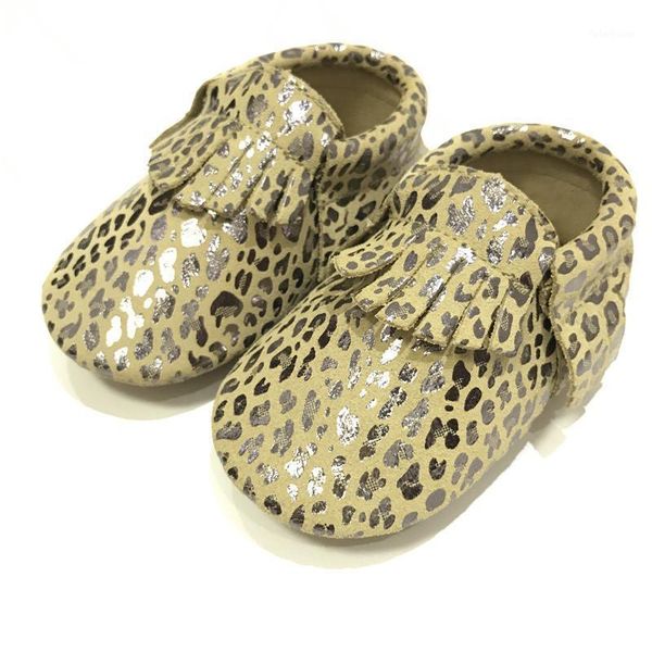 new arrivals graffiti suede genuine leather baby moccasins metallic leopard genuine leather first walkers toddler baby shoes1
new arrivals graffiti suede genuine leather baby moccasins metallic leopard genuine leather first walkers toddler baby shoes1
