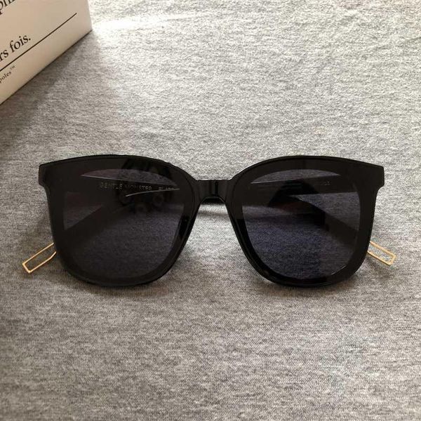 2020 new korea v brand men sunglasses fashion women star version gm sunglasses male vintage gentle sun glasses eyewear papas1, White;black
2020 new korea v brand men sunglasses fashion women star version gm sunglasses male vintage gentle sun glasses eyewear papas1, White;black