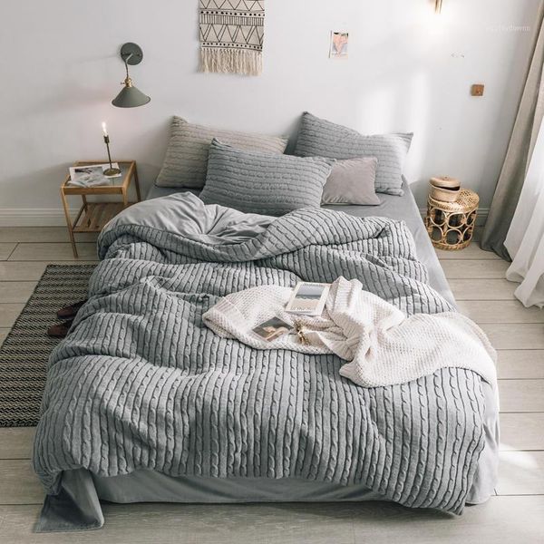 bedding sets 50 luxury winter warm knitted flannel velvet set king size 4pcs duvet cover bedsheet crystal1
bedding sets 50 luxury winter warm knitted flannel velvet set king size 4pcs duvet cover bedsheet crystal1