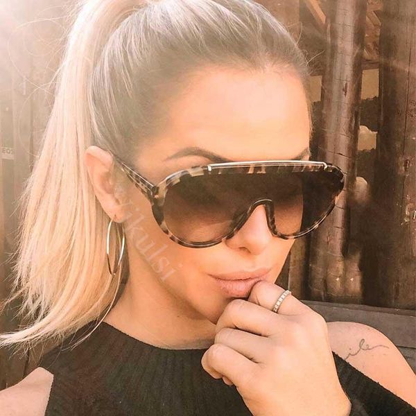 sunglasses oversized one piece women large gradient frame eyeglasses vintage elegant ladies sun glasses round shield goggles men, White;black
sunglasses oversized one piece women large gradient frame eyeglasses vintage elegant ladies sun glasses round shield goggles men, White;black