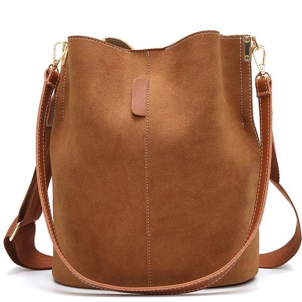 shoulder bags 2021 messenger bag women bucket large capacity vintage matte pu leather lady handbag luxury designer bolsos mujer
shoulder bags 2021 messenger bag women bucket large capacity vintage matte pu leather lady handbag luxury designer bolsos mujer