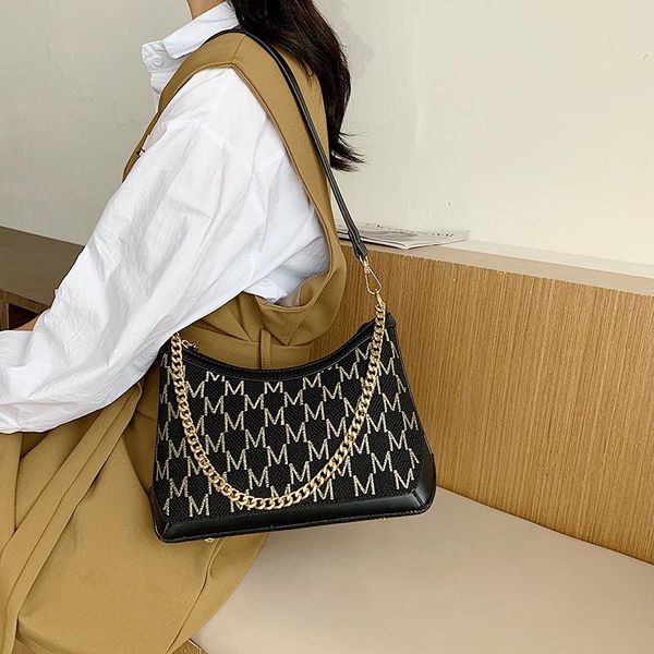 vintage square armpit bag 2020 fashion new pu leather women's designer handbag travel chain shoulder messenger bag
vintage square armpit bag 2020 fashion new pu leather women's designer handbag travel chain shoulder messenger bag
