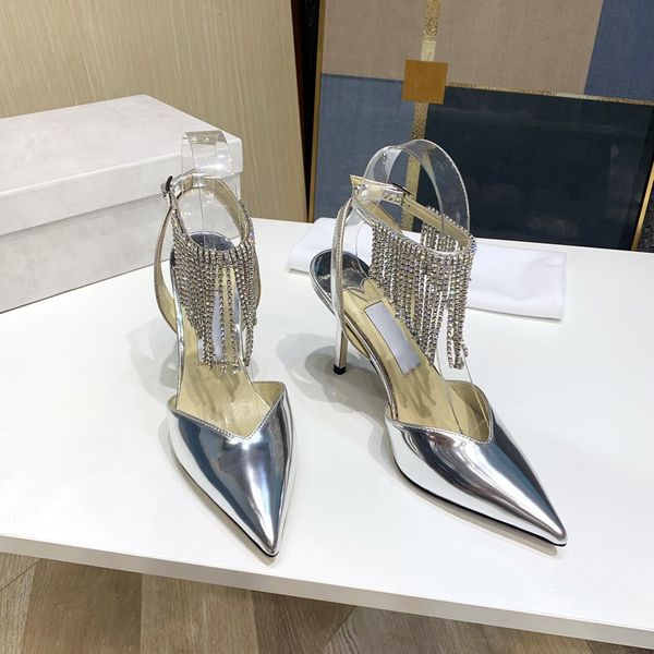 water diamond high heeled women's slim heel temperament pointed point wearing muller shoes french baotou sandals women 2020 new, Black
water diamond high heeled women's slim heel temperament pointed point wearing muller shoes french baotou sandals women 2020 new, Black
