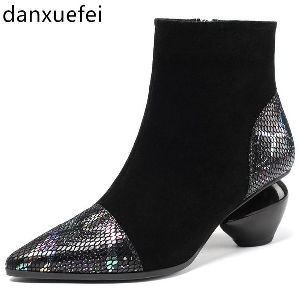 women's real leather patchwork slip-on med heel autumn ankle boots pointed toe elegant ladies comfort black short booties shoes
women's real leather patchwork slip-on med heel autumn ankle boots pointed toe elegant ladies comfort black short booties shoes