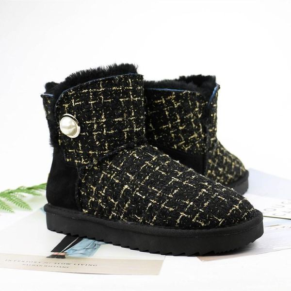 2020 new big size women's shoes ankle boots wholesale and retail classic cowhide leather snow boots women's warm shoes, Black
2020 new big size women's shoes ankle boots wholesale and retail classic cowhide leather snow boots women's warm shoes, Black