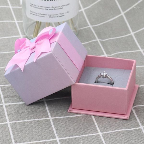 practical multifunctional stylish attractive gradient bow design square earrings jewelry box engagement ring display case1
practical multifunctional stylish attractive gradient bow design square earrings jewelry box engagement ring display case1