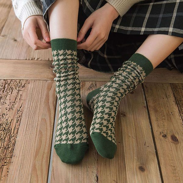 thousand bird check needle double way pile women's fashion trend stockings autumn and winter new socks, Black;white
thousand bird check needle double way pile women's fashion trend stockings autumn and winter new socks, Black;white