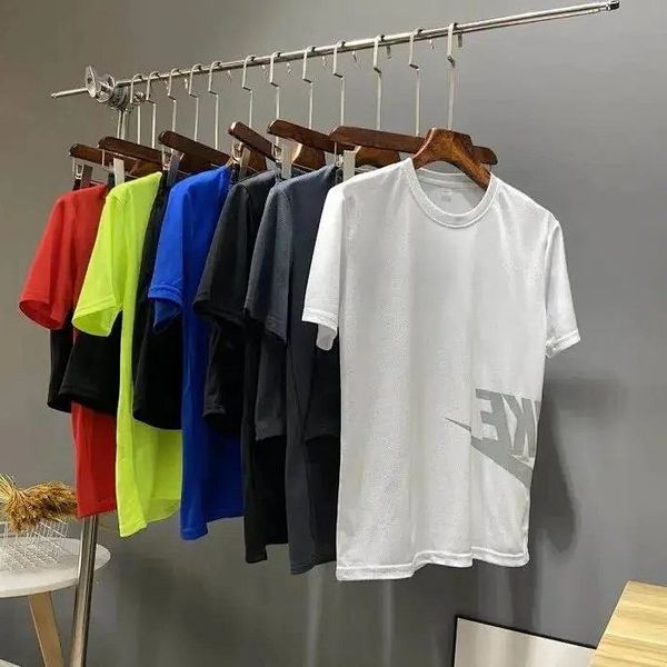 a jian's independent and leisure two match fitness sports suit, breathable five colors
a jian's independent and leisure two match fitness sports suit, breathable five colors