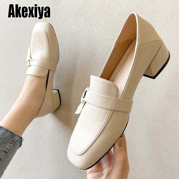 dress shoes 2021 autumn winter women loafers low heels boat square toe leather black casual ladies o102
dress shoes 2021 autumn winter women loafers low heels boat square toe leather black casual ladies o102