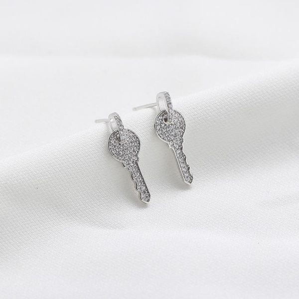 hoop & huggie south korea korean version of s925 sterling silver fashion diamond earrings female key personality metal wind, Golden;silver
hoop & huggie south korea korean version of s925 sterling silver fashion diamond earrings female key personality metal wind, Golden;silver