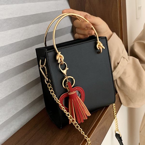 chain small bucket bag chic lady shoulder crossbody bag ins handbags and purse women messenger new 2020
chain small bucket bag chic lady shoulder crossbody bag ins handbags and purse women messenger new 2020
