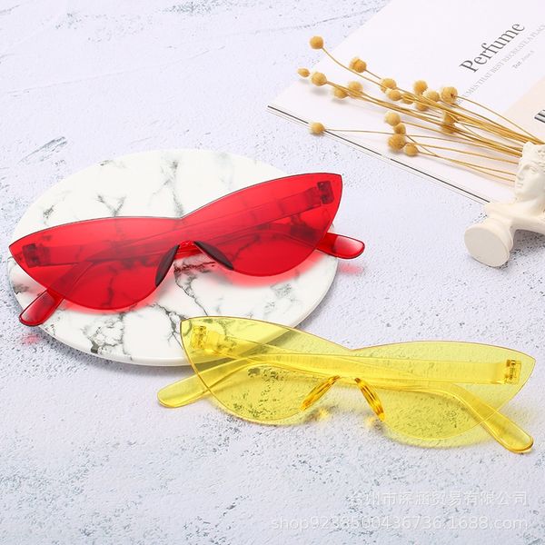 fsgef transparent one piece jelly men's and sunglasses women's fashion cat's eye sunglasses, White;black
fsgef transparent one piece jelly men's and sunglasses women's fashion cat's eye sunglasses, White;black