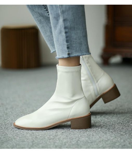 autumn new style korean short boots ladies casual fashion boots comfortable and breathable women's shoes trend, Black
autumn new style korean short boots ladies casual fashion boots comfortable and breathable women's shoes trend, Black