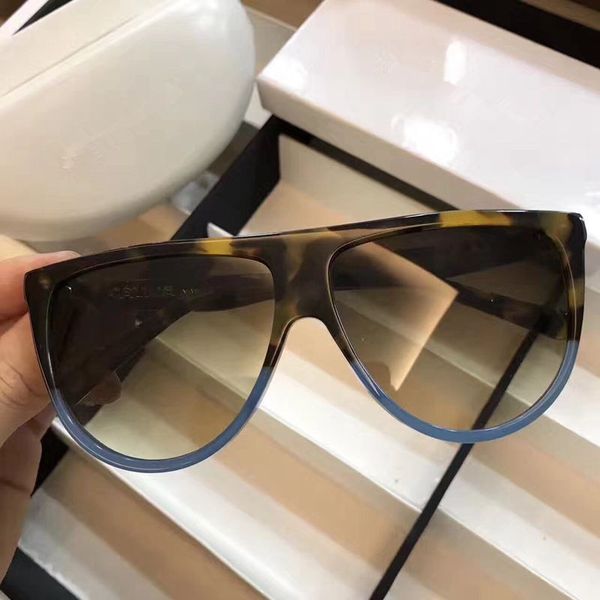41435 sunglasses vintage audrey fashion women cl41435 big frame flap oversized leopard pc plank frame material with case, White;black
41435 sunglasses vintage audrey fashion women cl41435 big frame flap oversized leopard pc plank frame material with case, White;black