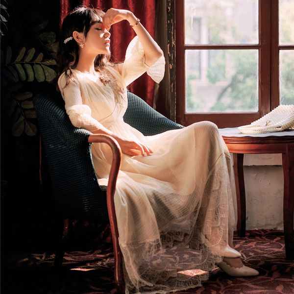 elegant female with v-neck cleavage up to her ankle long chiffon dress feminine fairy thin ladies dressed in party 2021 summer b1h7, Black;gray
elegant female with v-neck cleavage up to her ankle long chiffon dress feminine fairy thin ladies dressed in party 2021 summer b1h7, Black;gray