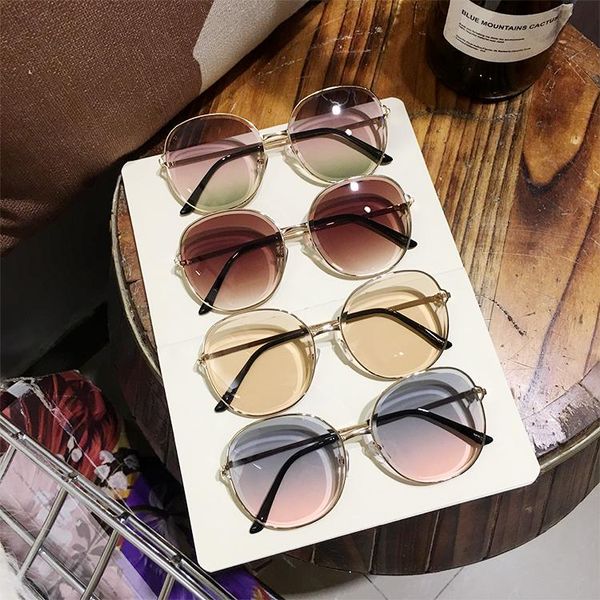 sunglasses 2021 fashion women cute round transparent light female ins personality decorative gradient glasses, White;black
sunglasses 2021 fashion women cute round transparent light female ins personality decorative gradient glasses, White;black