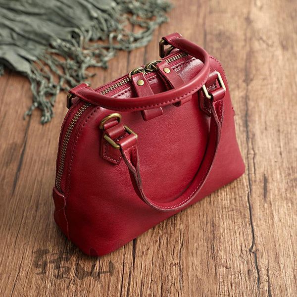 cross body genuine leather handbag purese vintage tote bag small retro casual women's crossbody red handbags
cross body genuine leather handbag purese vintage tote bag small retro casual women's crossbody red handbags