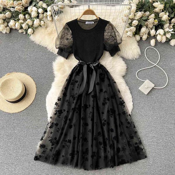 vintage female dress spring summer elegant o-neck puff sleeves high waist flower mesh stitching a-line dresses, Black;gray
vintage female dress spring summer elegant o-neck puff sleeves high waist flower mesh stitching a-line dresses, Black;gray
