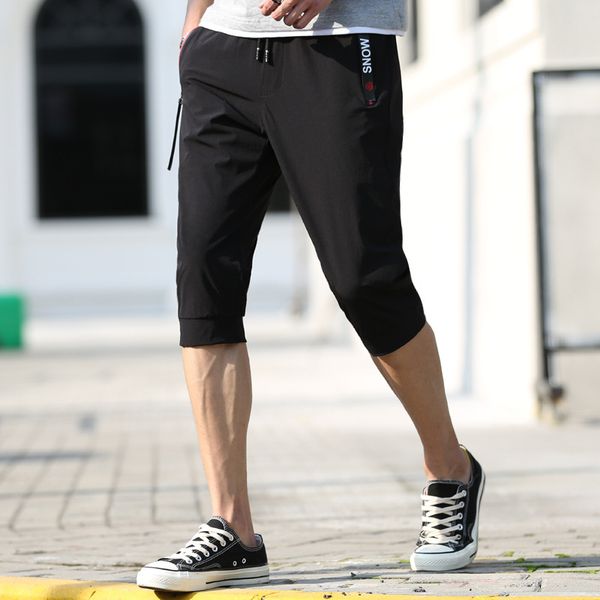 summer new leisure korean shorts stretch capris men's pants slim sports, White;black
summer new leisure korean shorts stretch capris men's pants slim sports, White;black